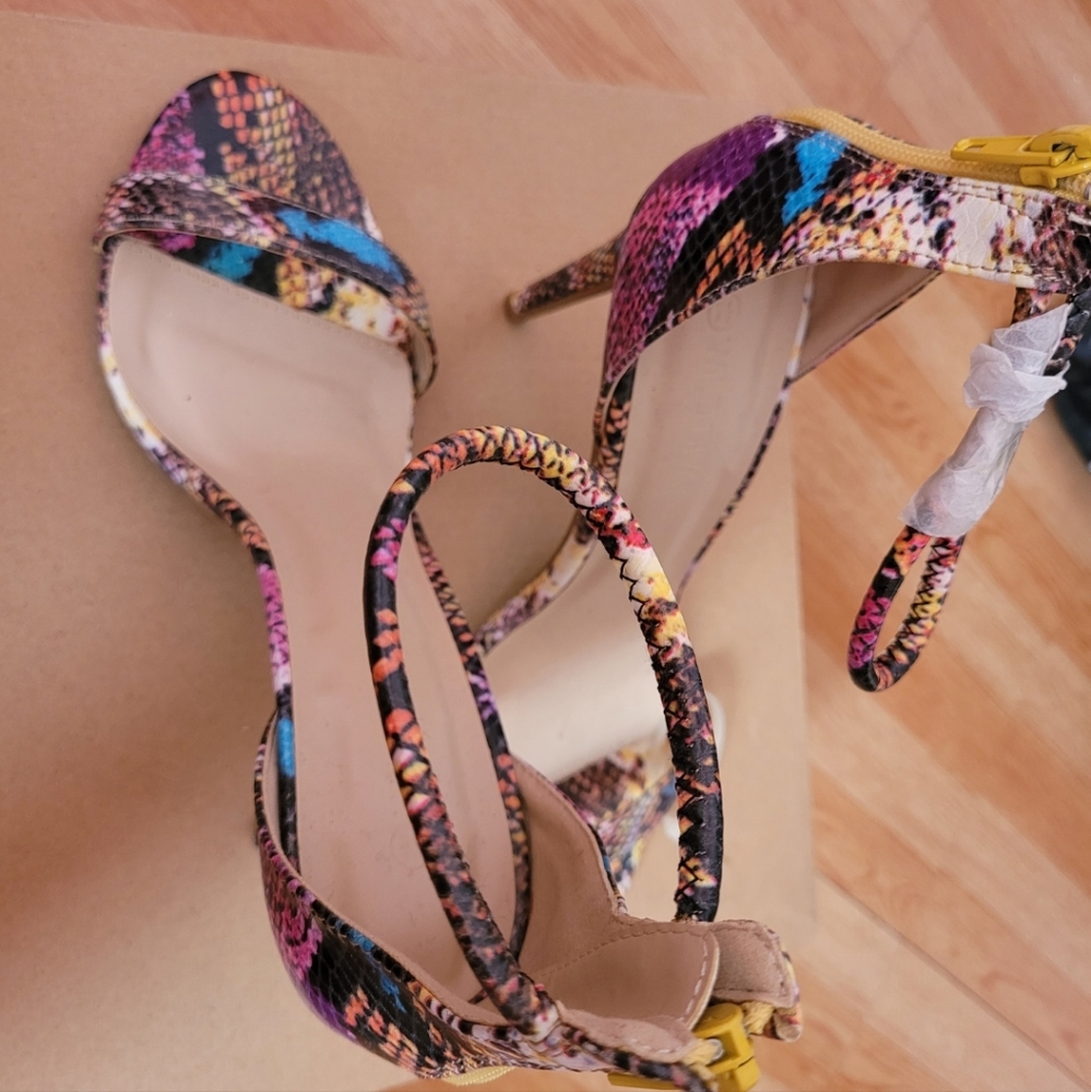 New Shoe - Picture 2 of 3